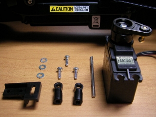タミヤ CC-01ランドクルーザー40 ステアリングサーボの取り付けに使用する部品